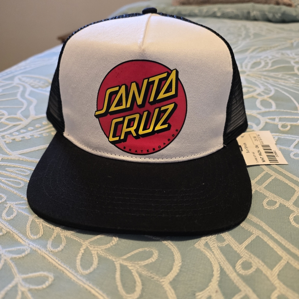 NWT Santa Cruz Hat
